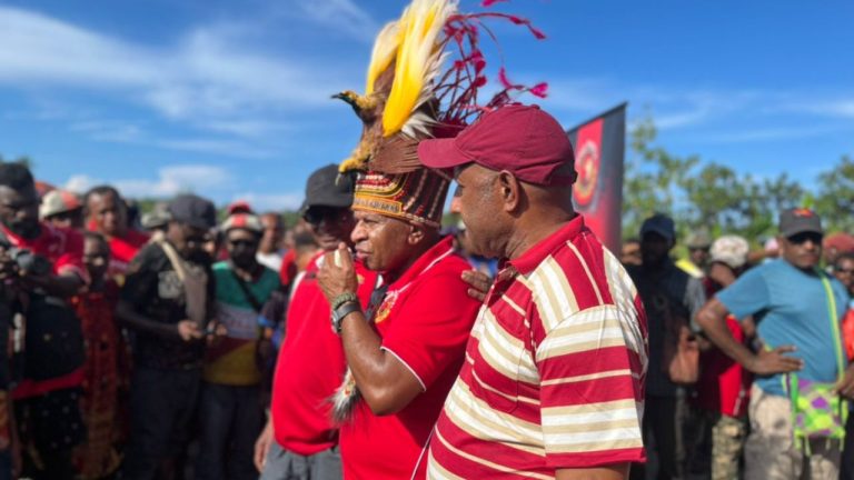 Namah Keen to Form Government