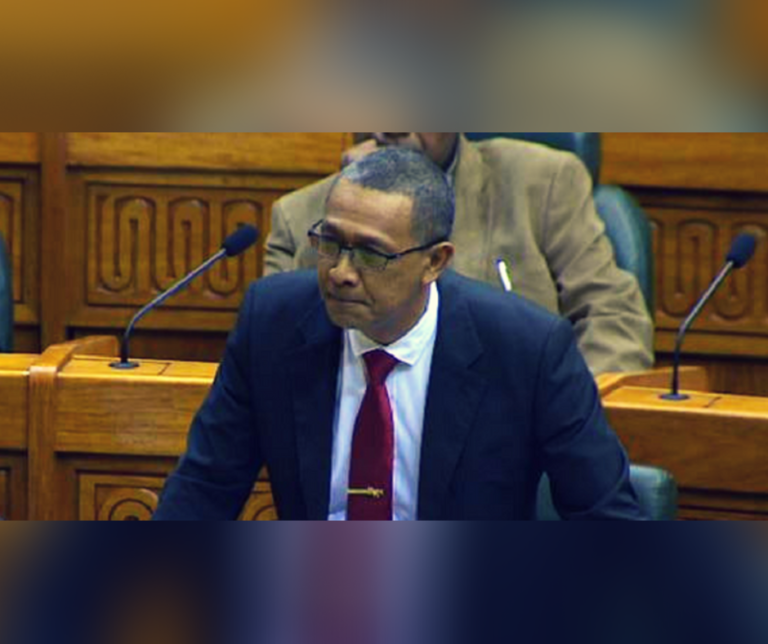 Supplementary Budget Tabled Treasurer Ian Ling-Stuckey_Inside PNG