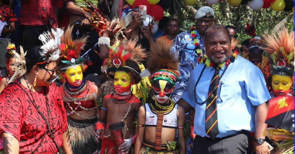 PM Visits IEA Schools