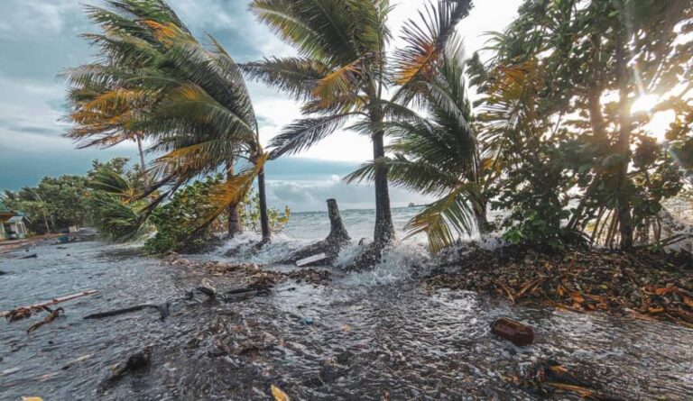 Tuvalu Drowning Within Decades Tuvalu Drowning