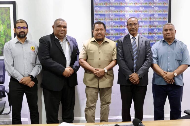 Samarai-Murua partners with Bank for School Fee Payments Samarai-Murua District partners with Mama bank for school fee payments