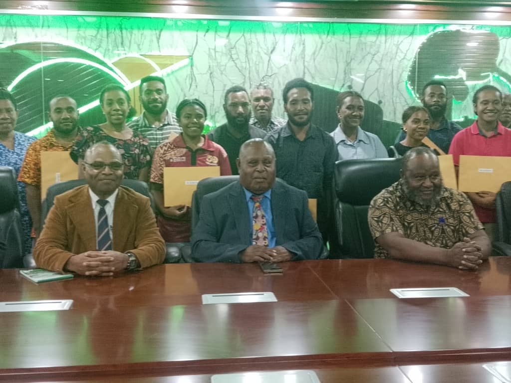 PNG Forestry Executives and Unitech Forestry Students